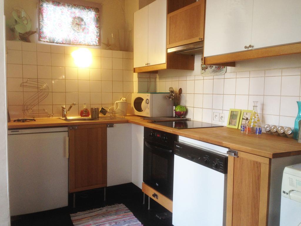 2 Pieces Proche Du Sacre Coeur